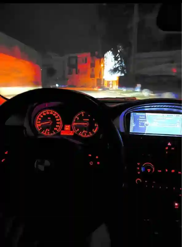 Bmw 316 Essence 2010 - Vue 3