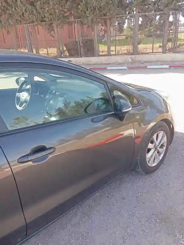 Kia RIO Essence 2015