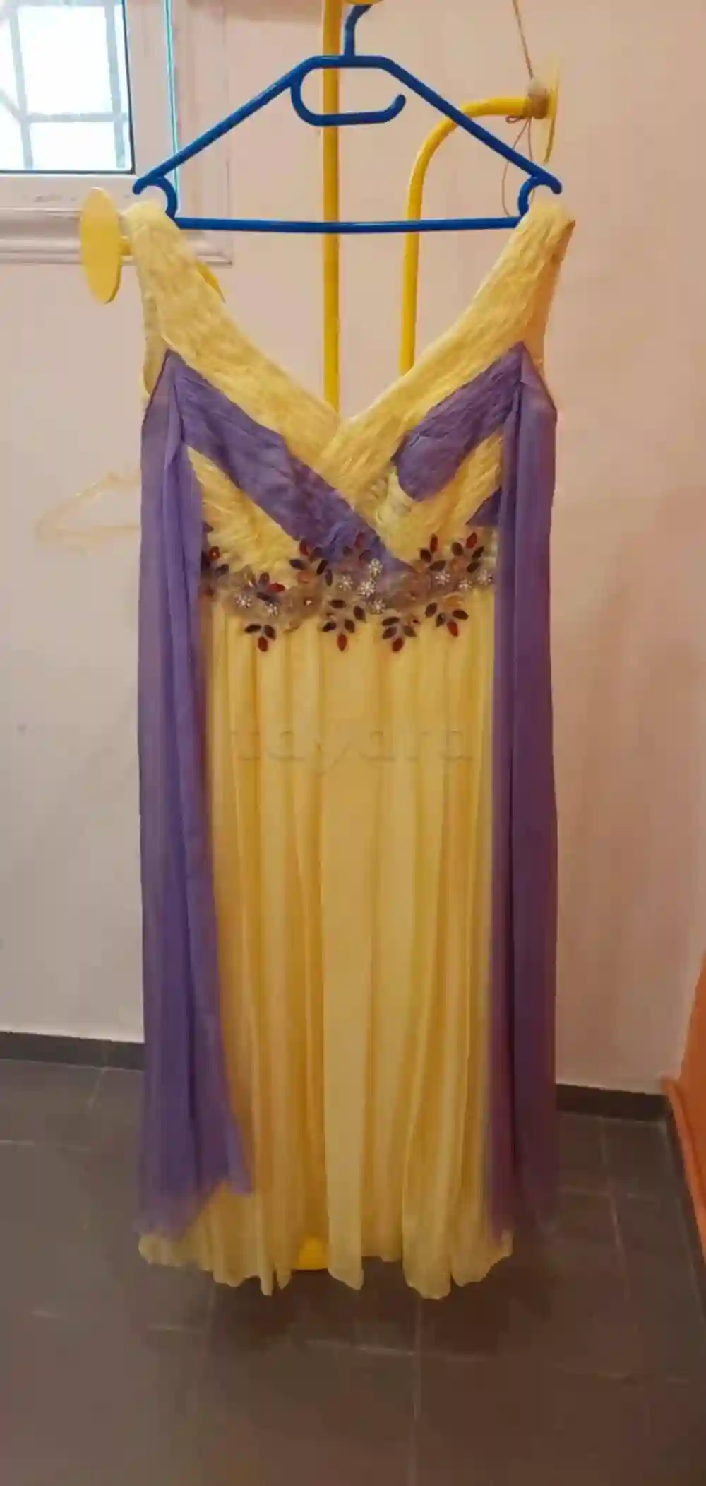 Une Belle Robe - Vue 3