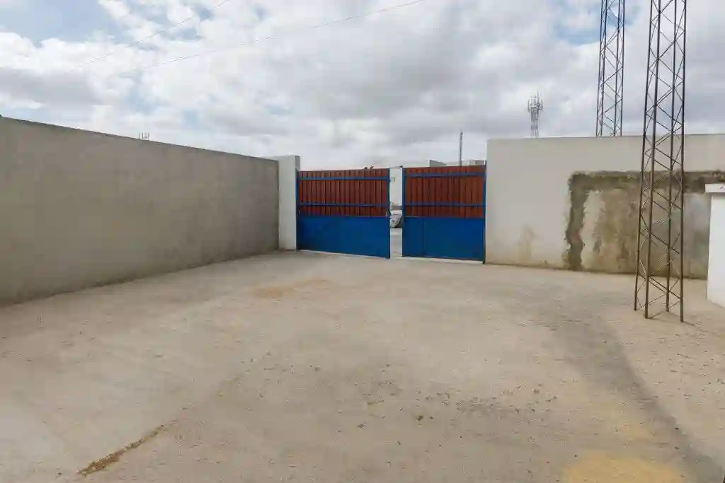 Dépôt Industriel 500 m² à Louer – Zone Industrielle bir Kassaa – - Vue 5