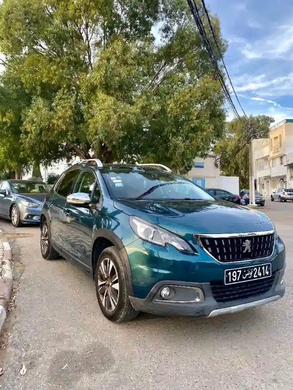 Peugeot 2008 Essence 2017 - Vue 2