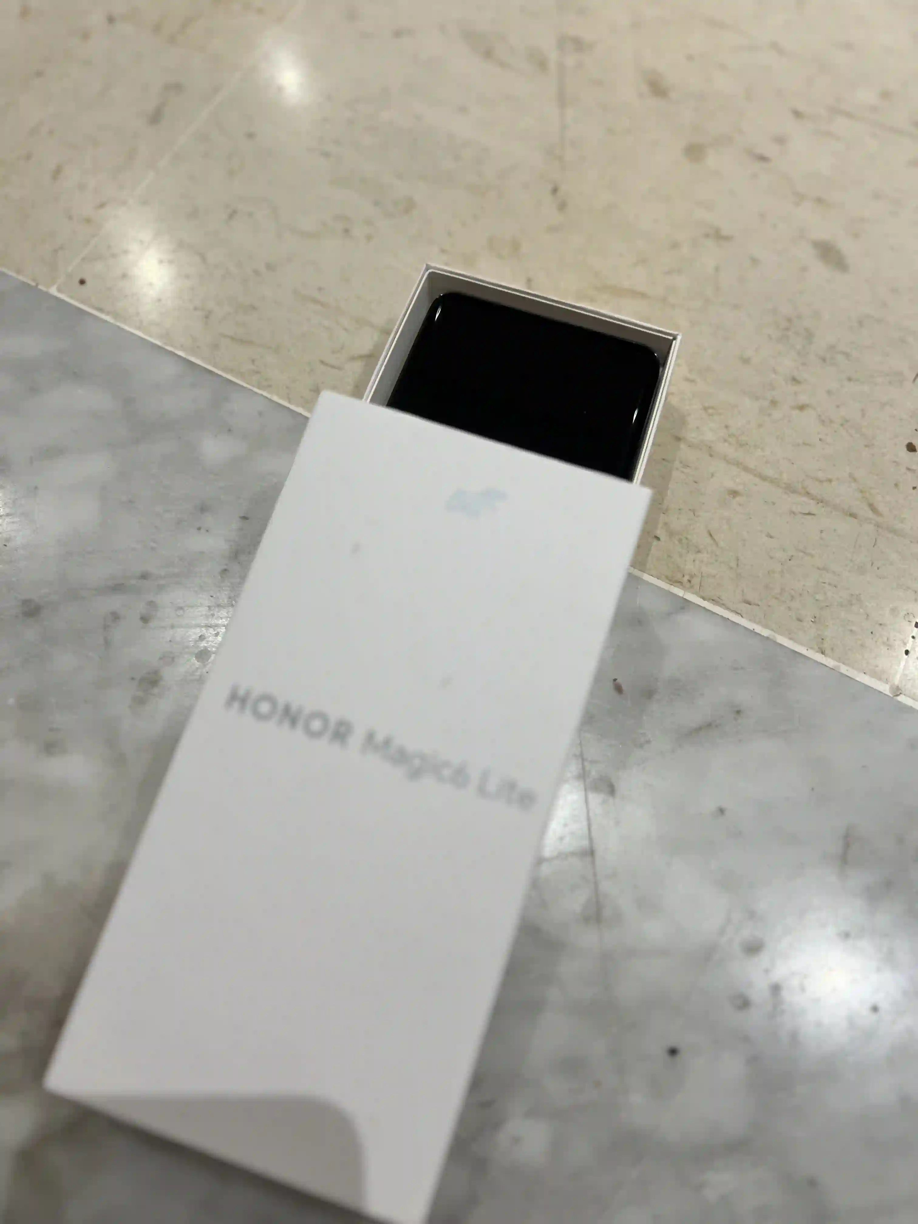 Honor Magic 6 Lite à Le Bardo