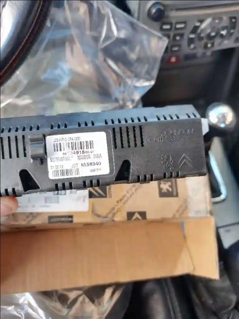 Afficheur Autoradio Peugeot Citroen D'origine Neuf - Vue 3