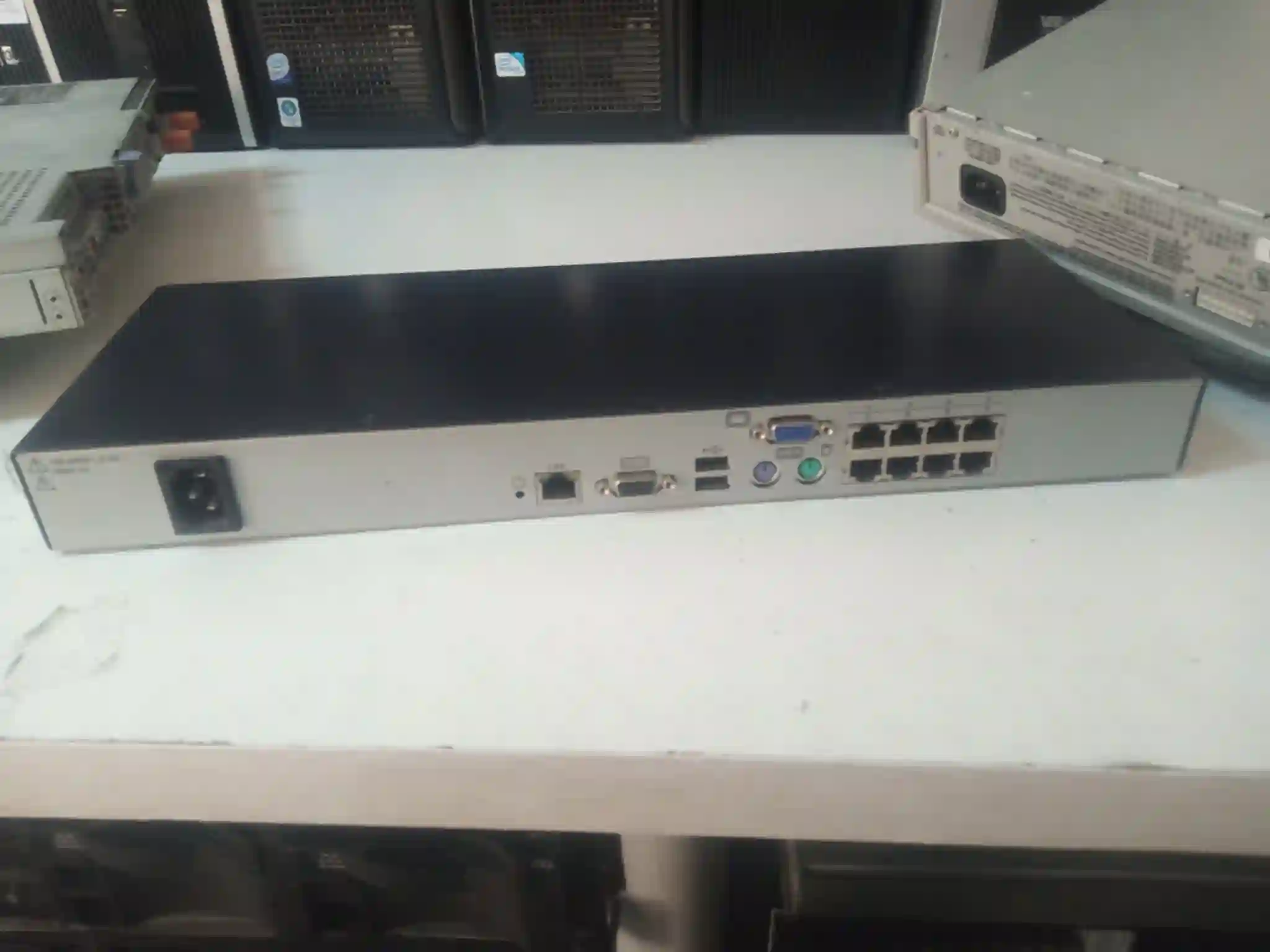 Switch hp Avec Qualité pro à La Goulette