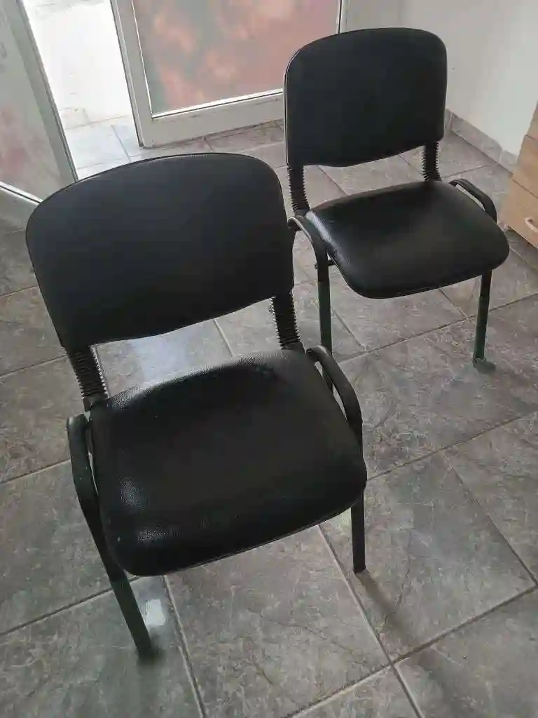 Chaises a Vendre - Vue 1