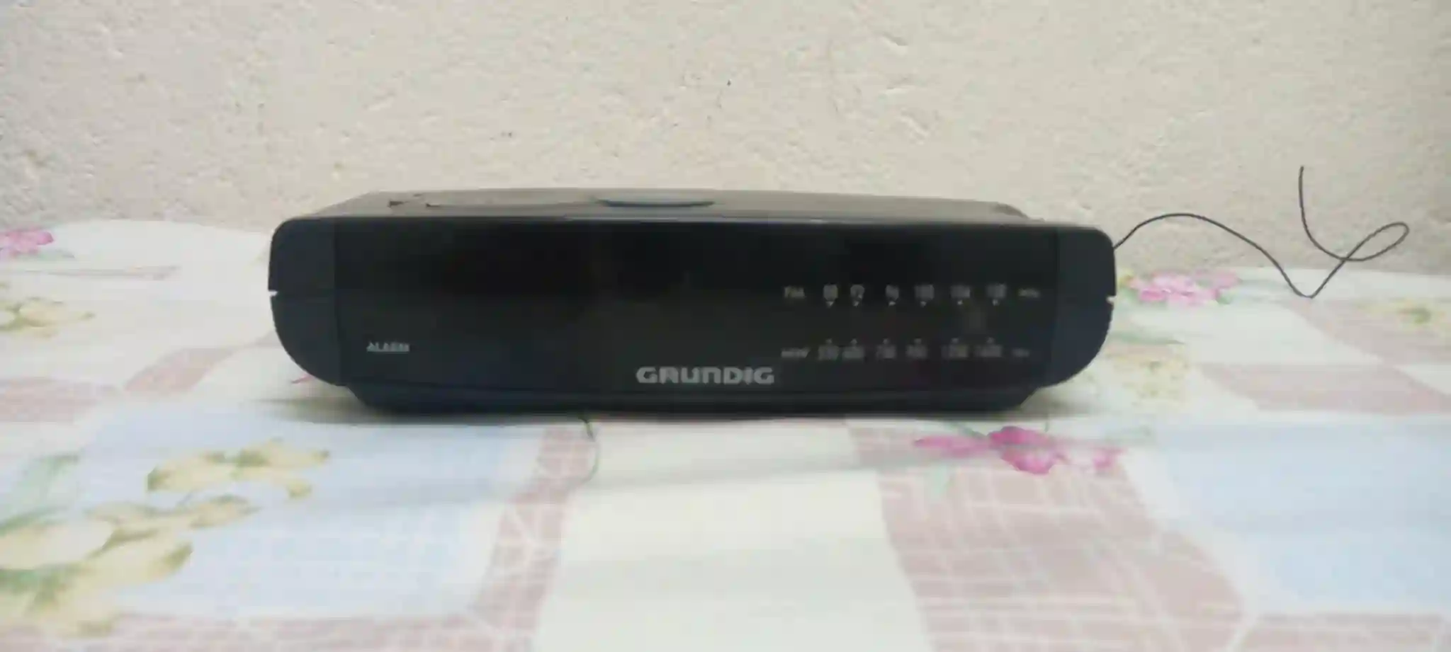 Radio Réveil Vintage Grundig 🇲🇩 - Vue 1