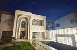 Une Splendide Villa S4 Avec Piscine à La Soukra