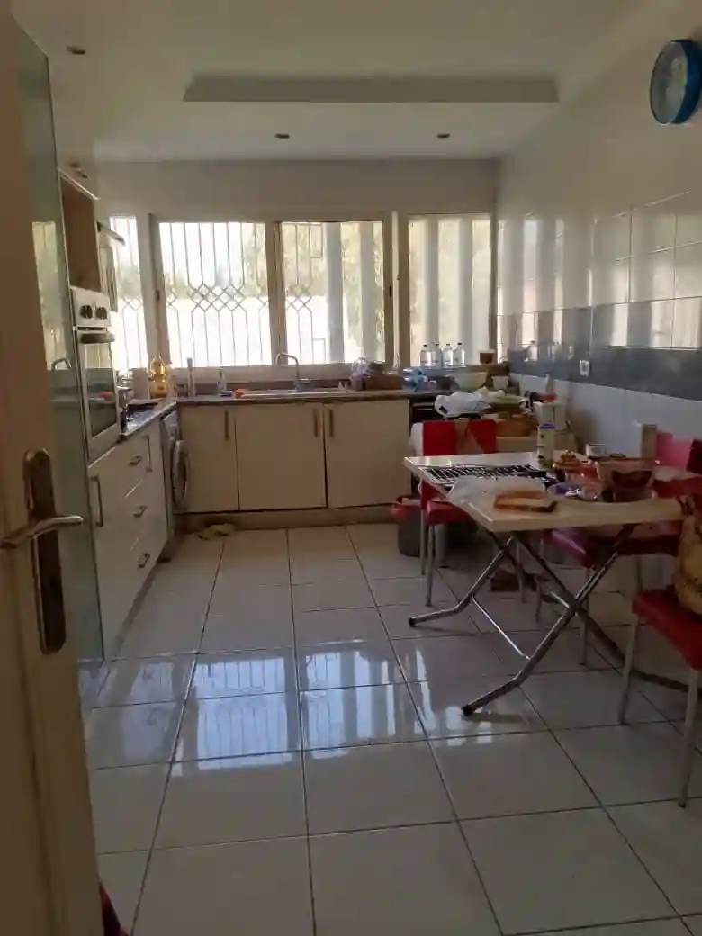 S Plus 2 Rénové a el Manzah 9a Wb4199 à El Menzah 9 - Vue 1