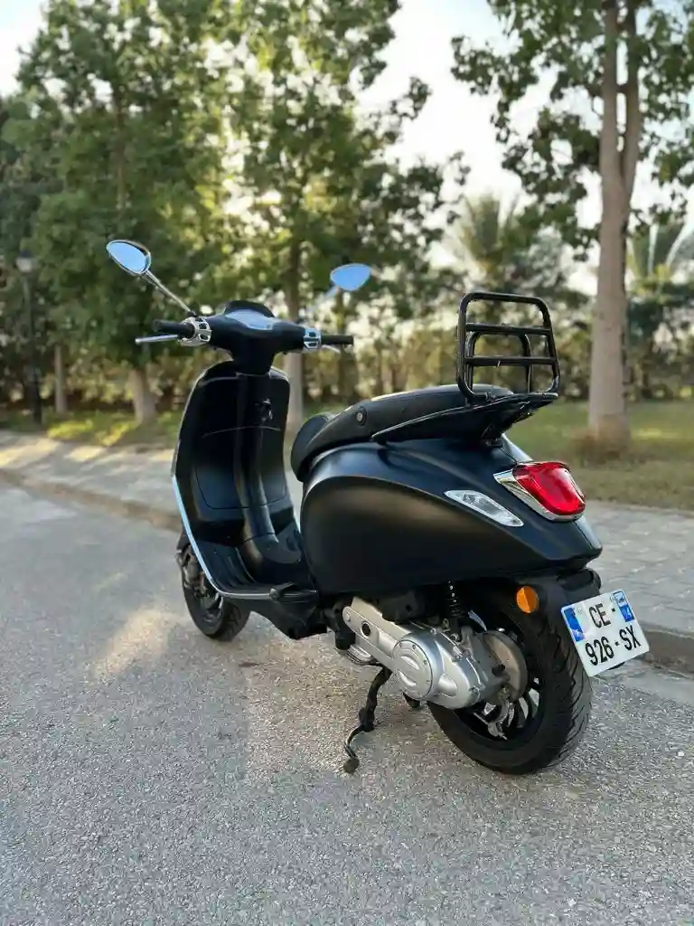 Vespa Sprint - Vue 2