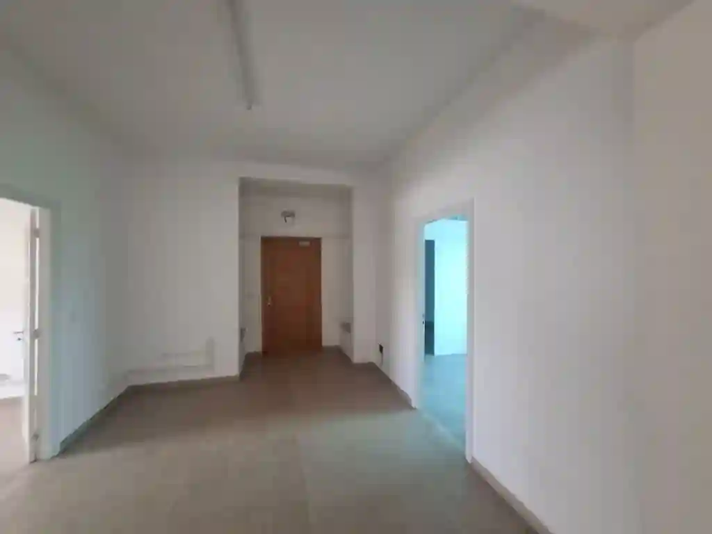 Bureau h+4 au 2ème Étage à la Zone Industrielle Mghira Emplaceme - Vue 5