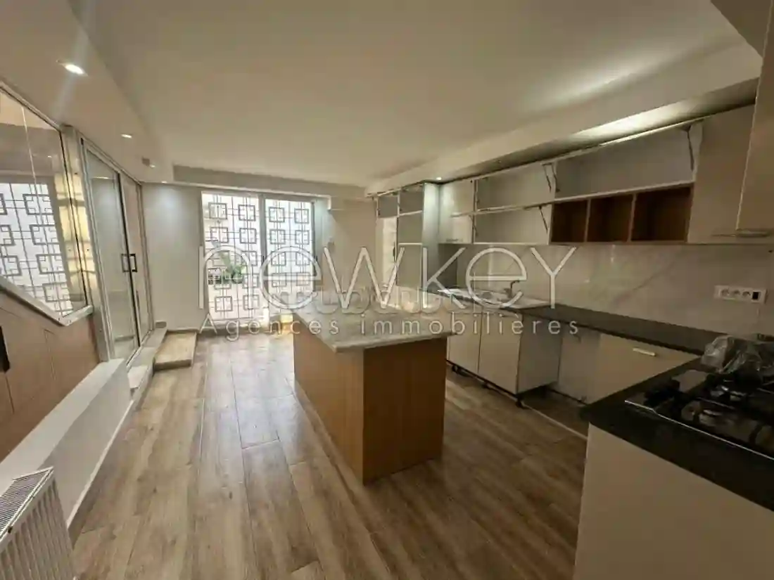 Villa S4 Avec Jardin à Louer Aux Jardins de Carthage - Vue 1