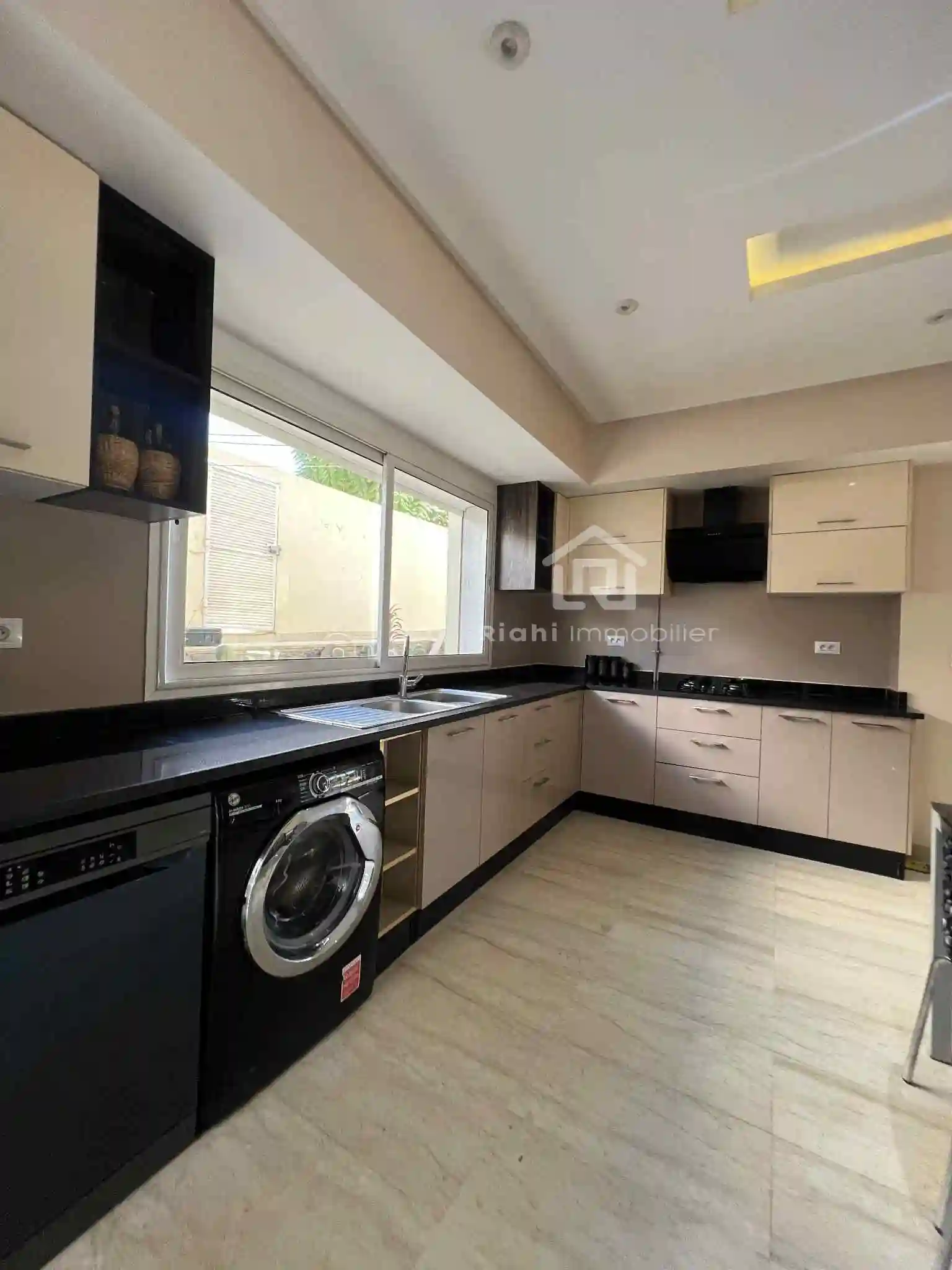 à Louer – Villa Meublée Avec Jardin à Mégrine Coteaux 🏡 - Vue 1