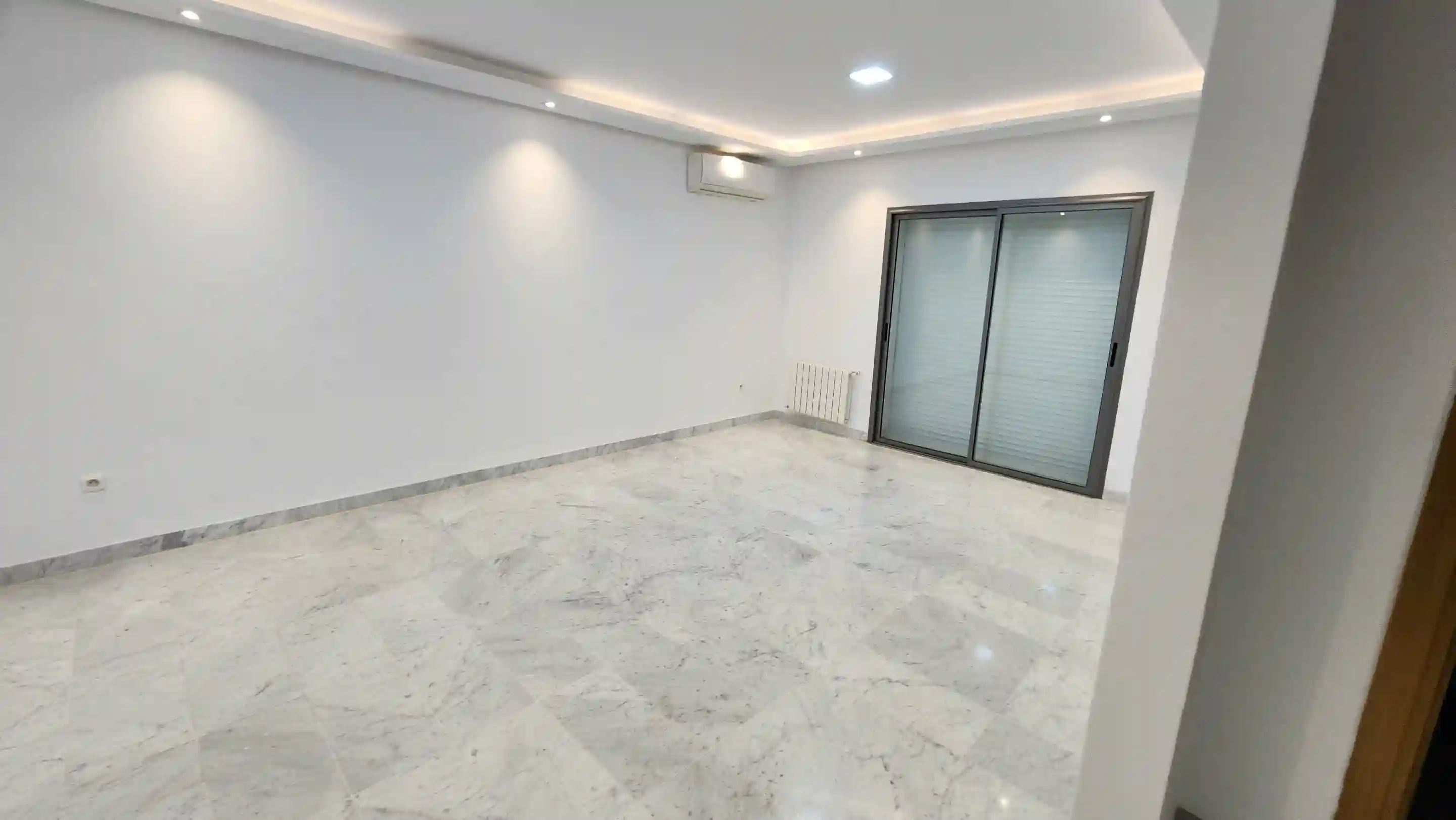 Appartement s3 rue du Parc Soukra à La Soukra - Vue 1