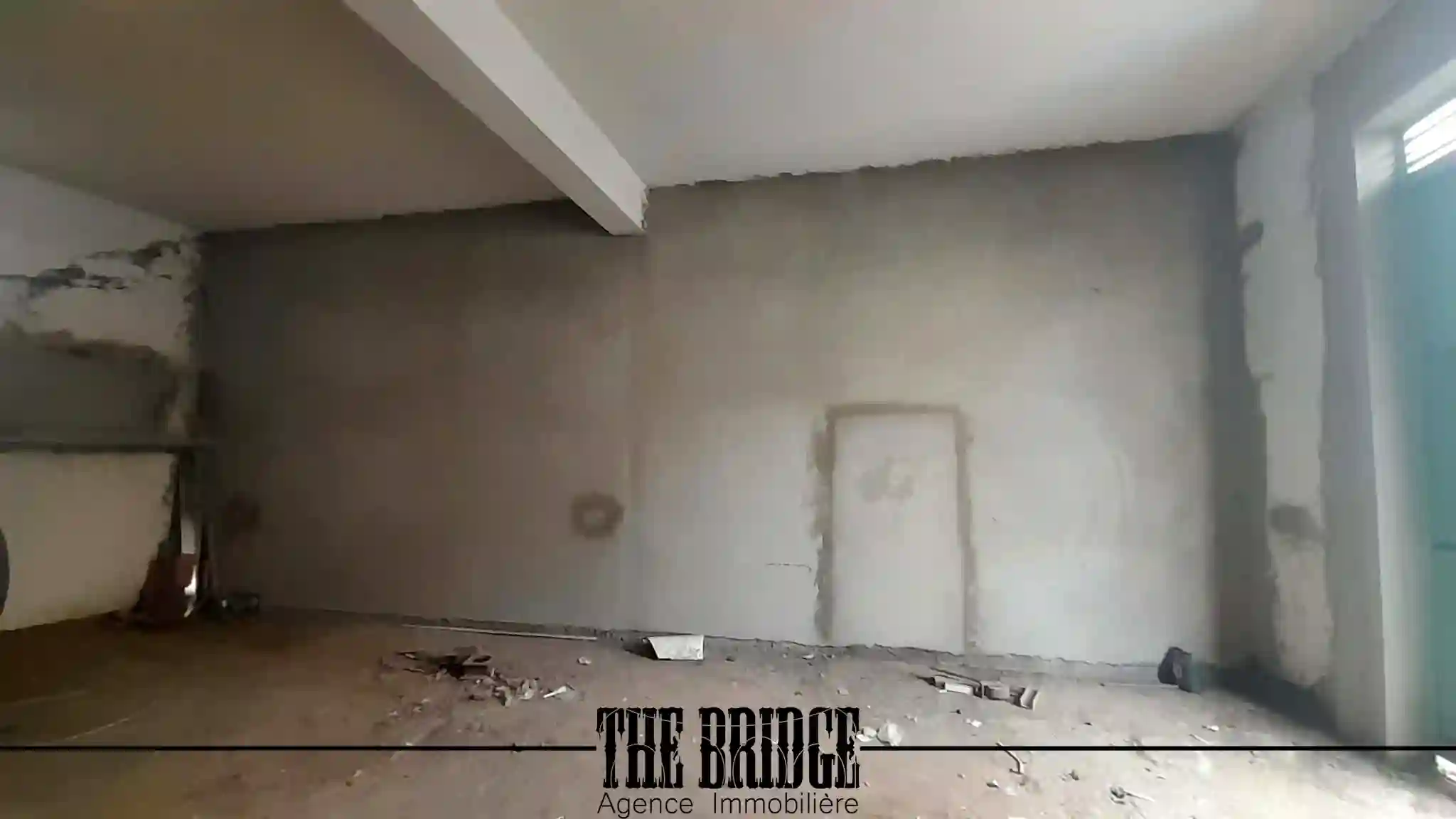 Immeuble à Usage Industrielle à Grombalia - Vue 9