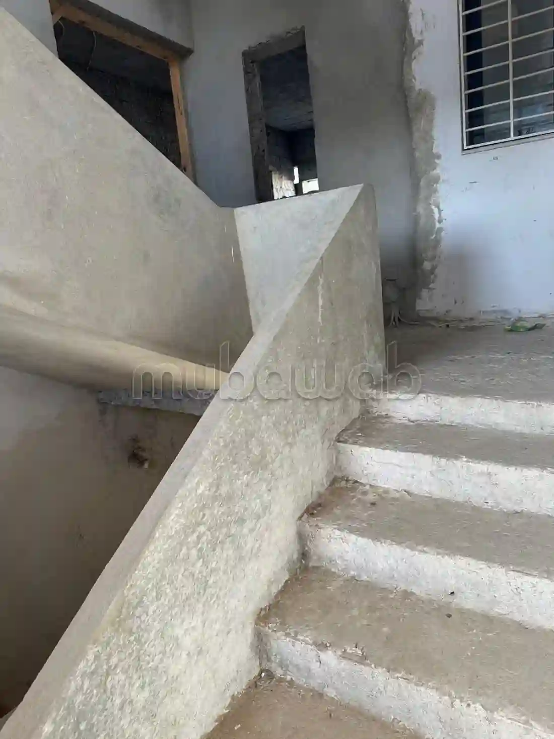 Maison à Vendre à Raoued – El Gadhgadhi