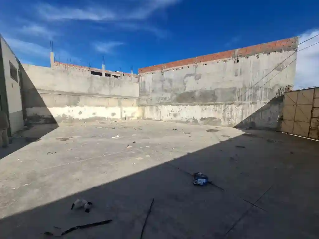 Dépôt 500 m² Plus Cour 400 m² Oudhna - Vue 2