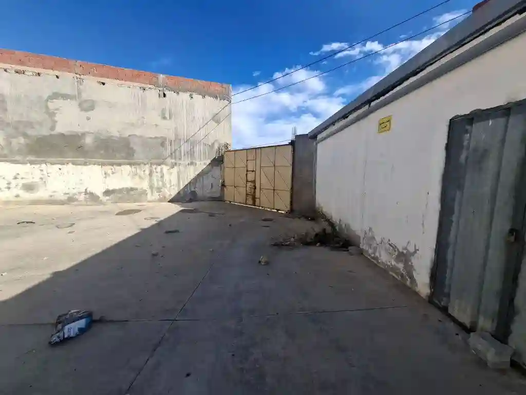 Dépôt 500 m² Plus Cour 400 m² Oudhna - Vue 5