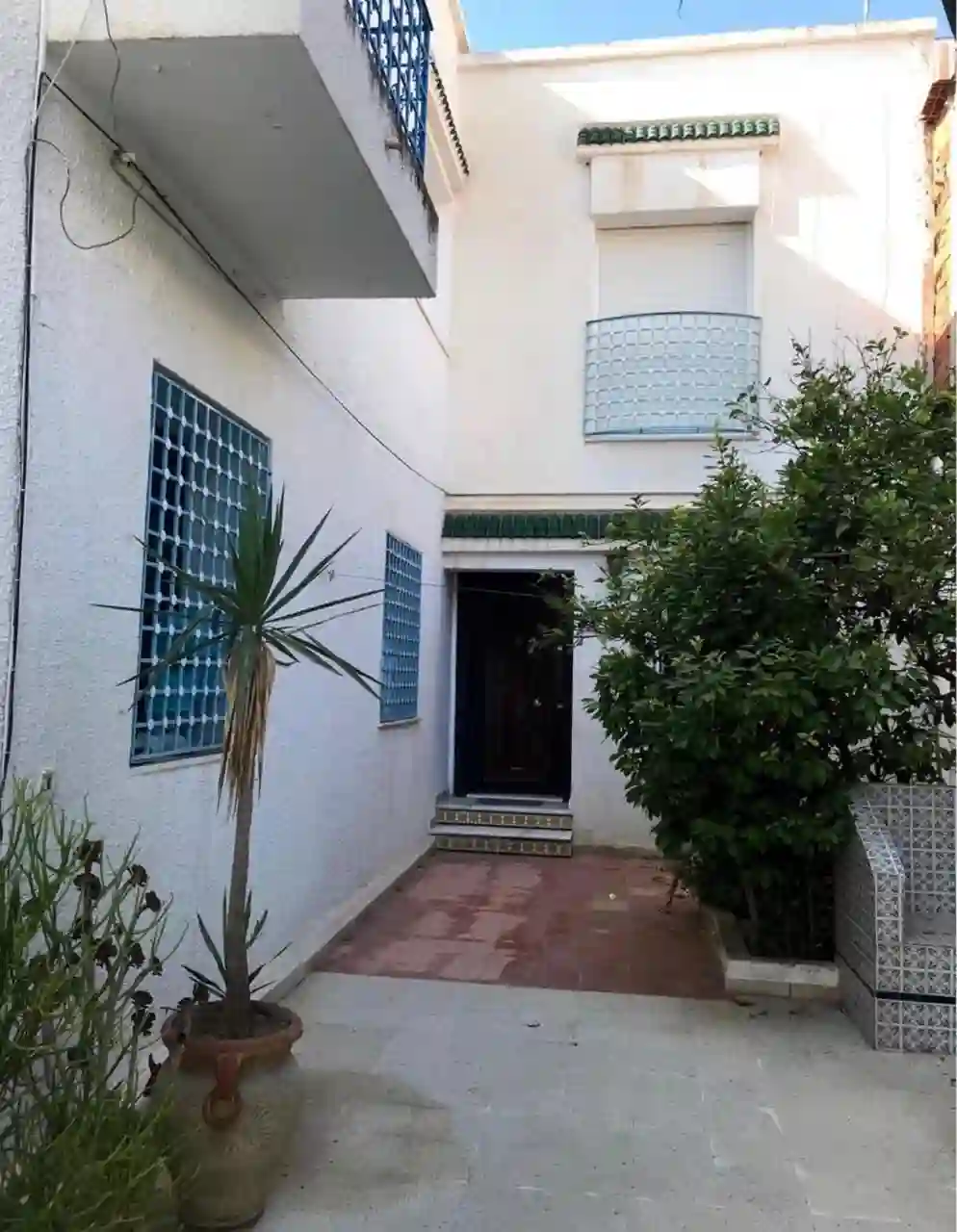 Av Grande Villa den den à Denden