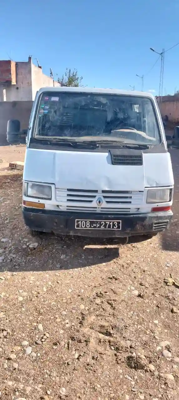 Renault Trafic à Le Bardo - Vue 2