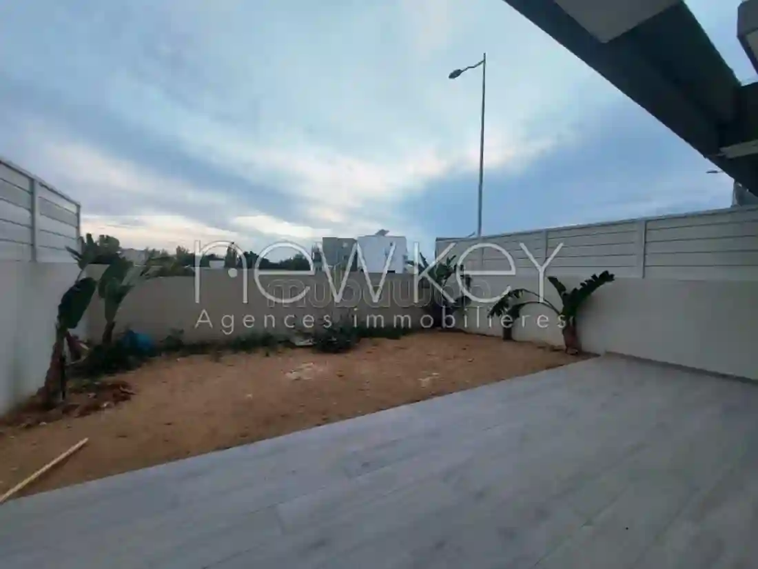 Coquet Appartement S1 à Sidi Daoued - Vue 2