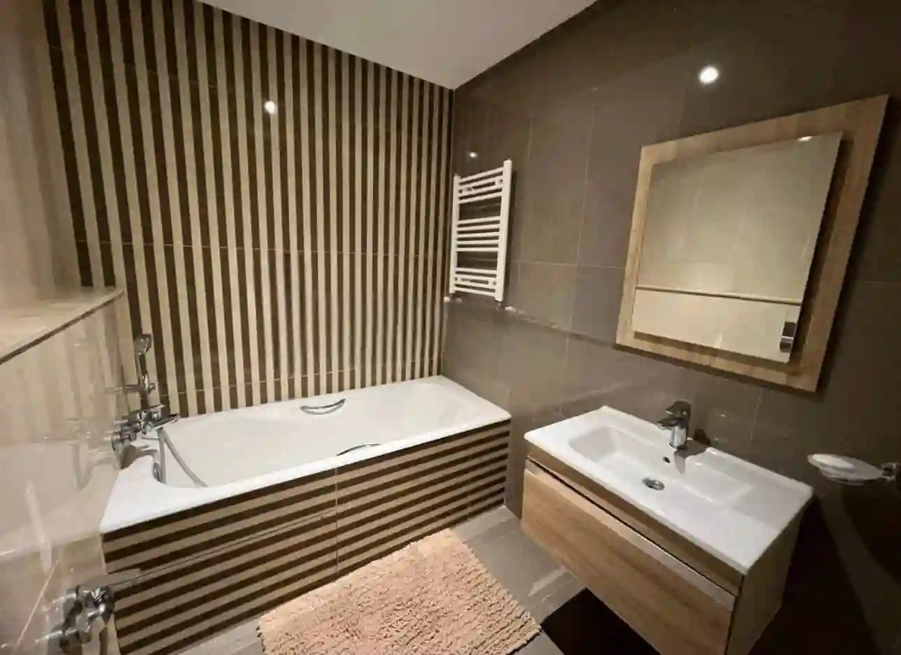 S2 Haut Standing 370 md a Ennasr 2 à Cite Ennasr 2