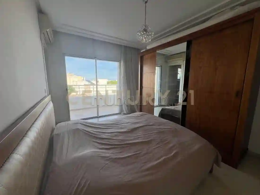 A Vendre Appartement en S3 à Ennasr 1 - Vue 3