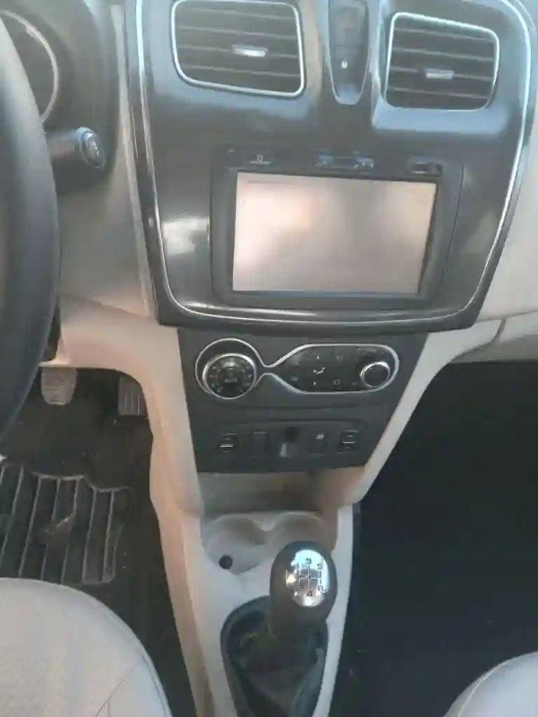 Très Très Jolie Renault Symbole Élégance 1ère Main tél 58515969 - Vue 1