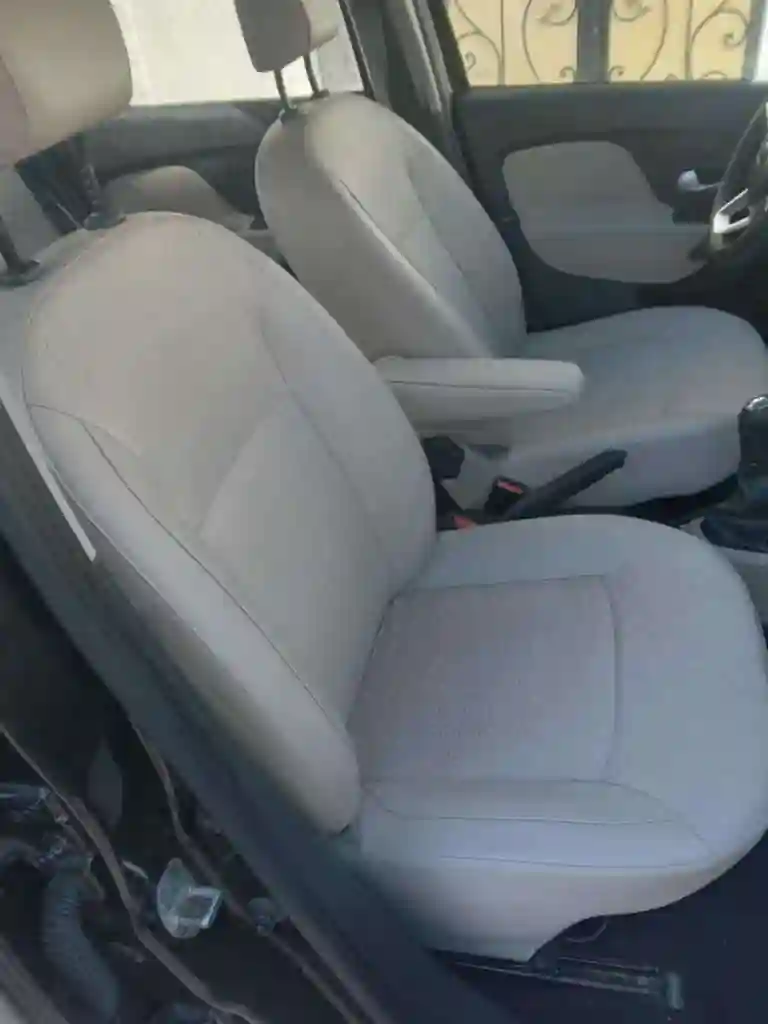 Très Très Jolie Renault Symbole Élégance 1ère Main tél 58515969 - Vue 9