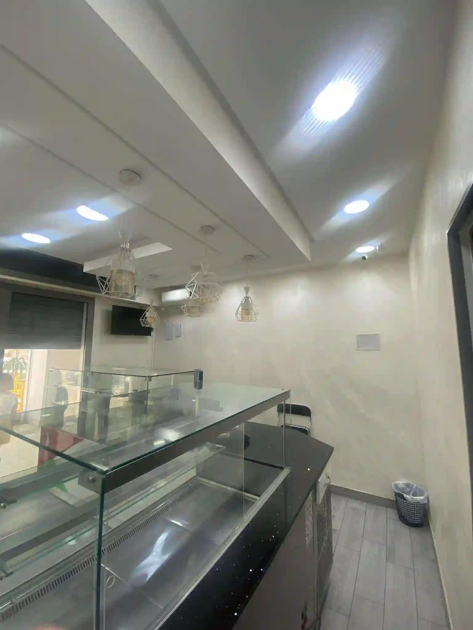 Fond de Commerce à Denden