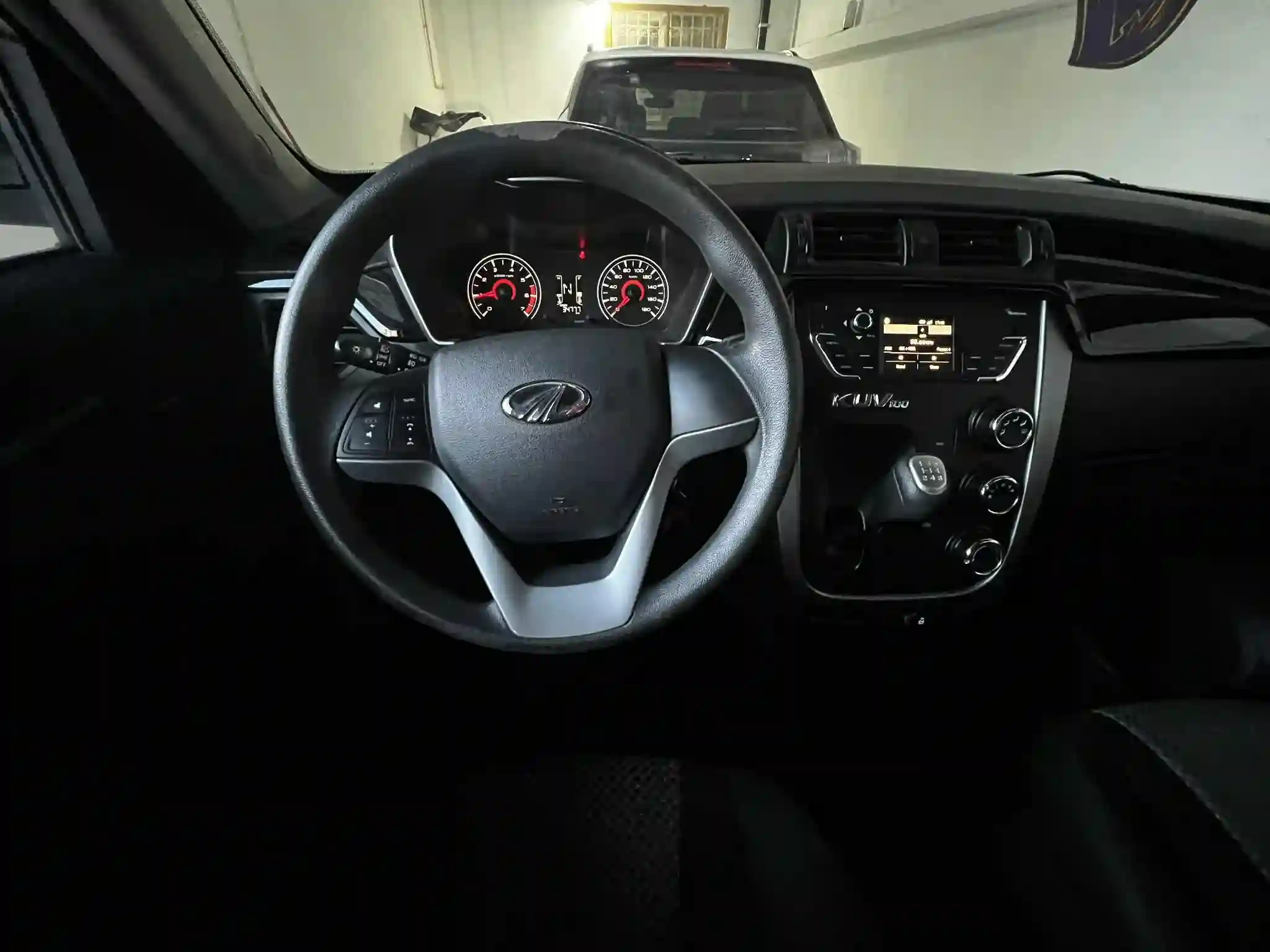 Mahindra KUV 100 K6+ - Vue 4