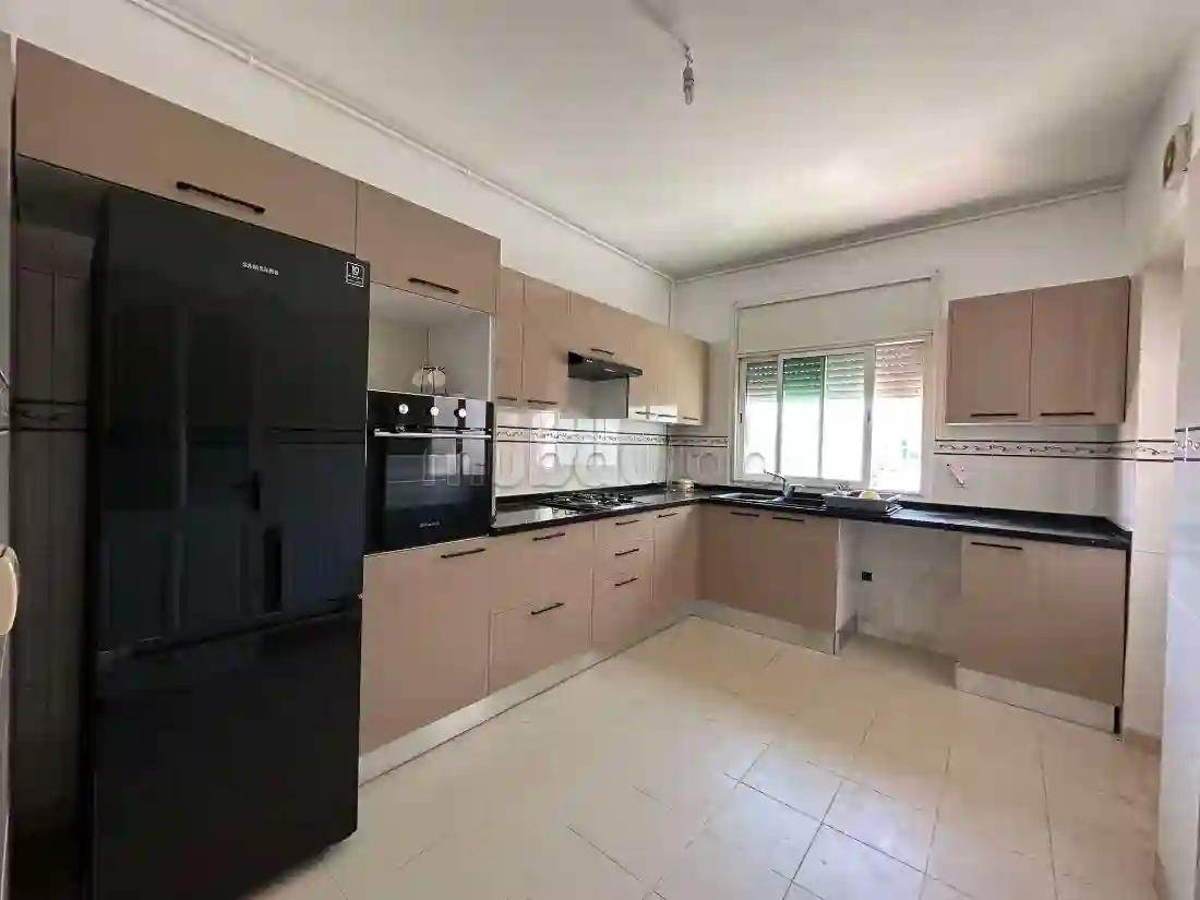 Ennasr 2 à Louer Spacieux Appt s3 Bien Situé