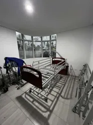 Lit Médicalisé Électrique Avec Matelas à Ariana Ville