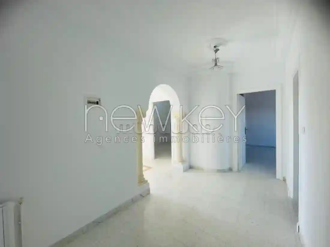 S3 au 2ᵉ Étage à Louer - Vue 3