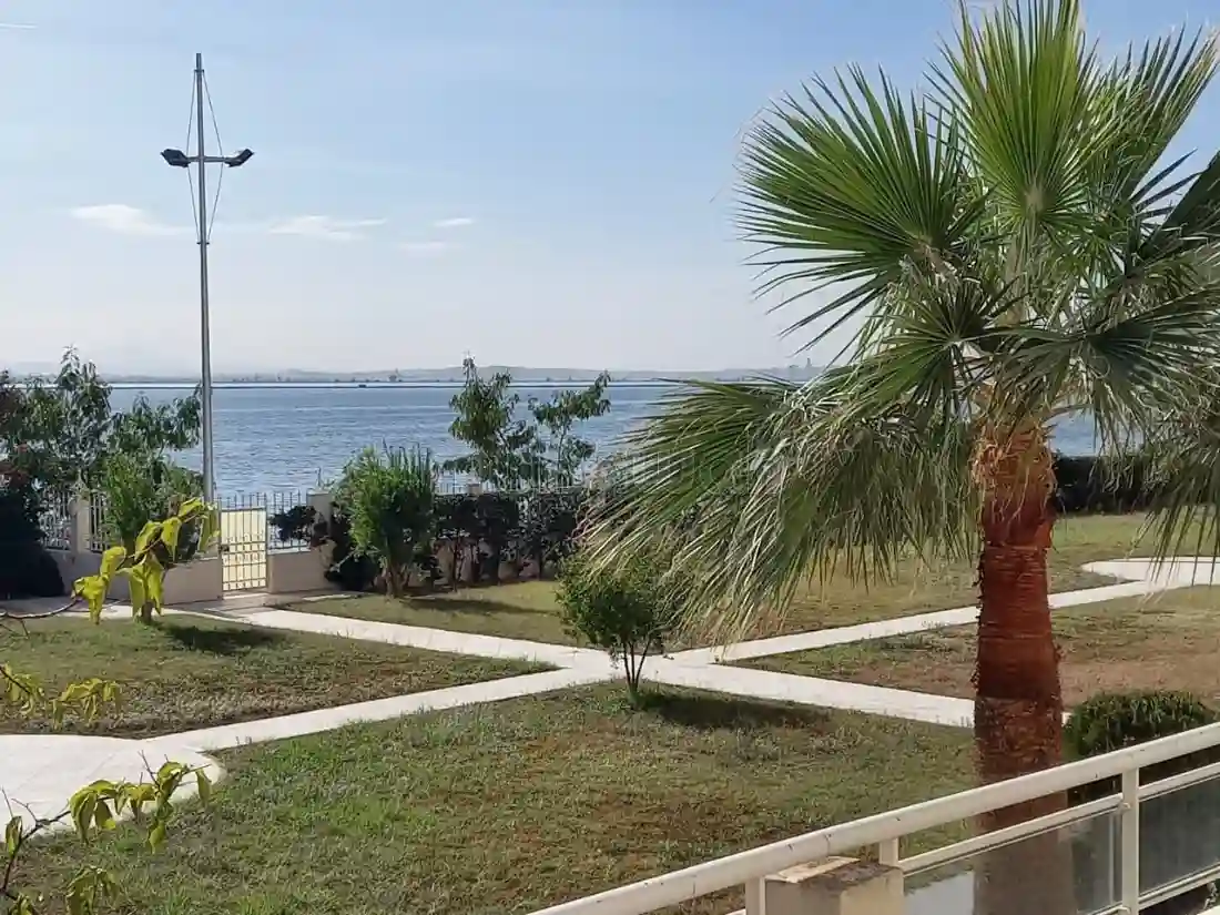 A Louer un Appartement en S2 aux Berges du Lac 1 - Vue 3