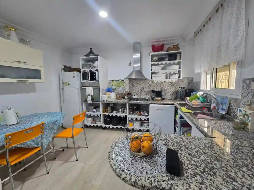 Villa au Mourouj Trois à El Mourouj - Vue 1