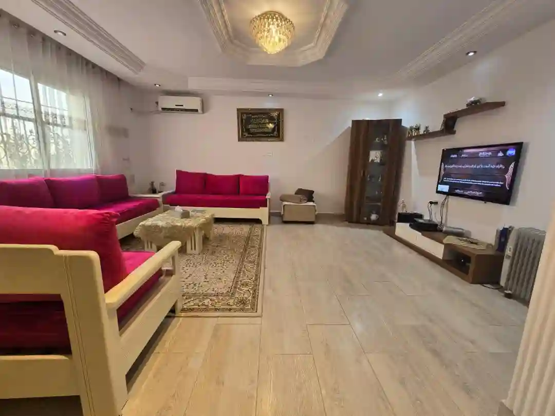 Villa au Mourouj Trois à El Mourouj - Vue 4