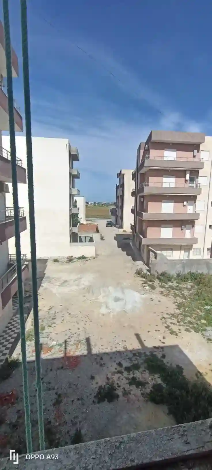 للبيع بالتقسيط شقق في قليبية طريق حمام الأغزاز - Vue 3