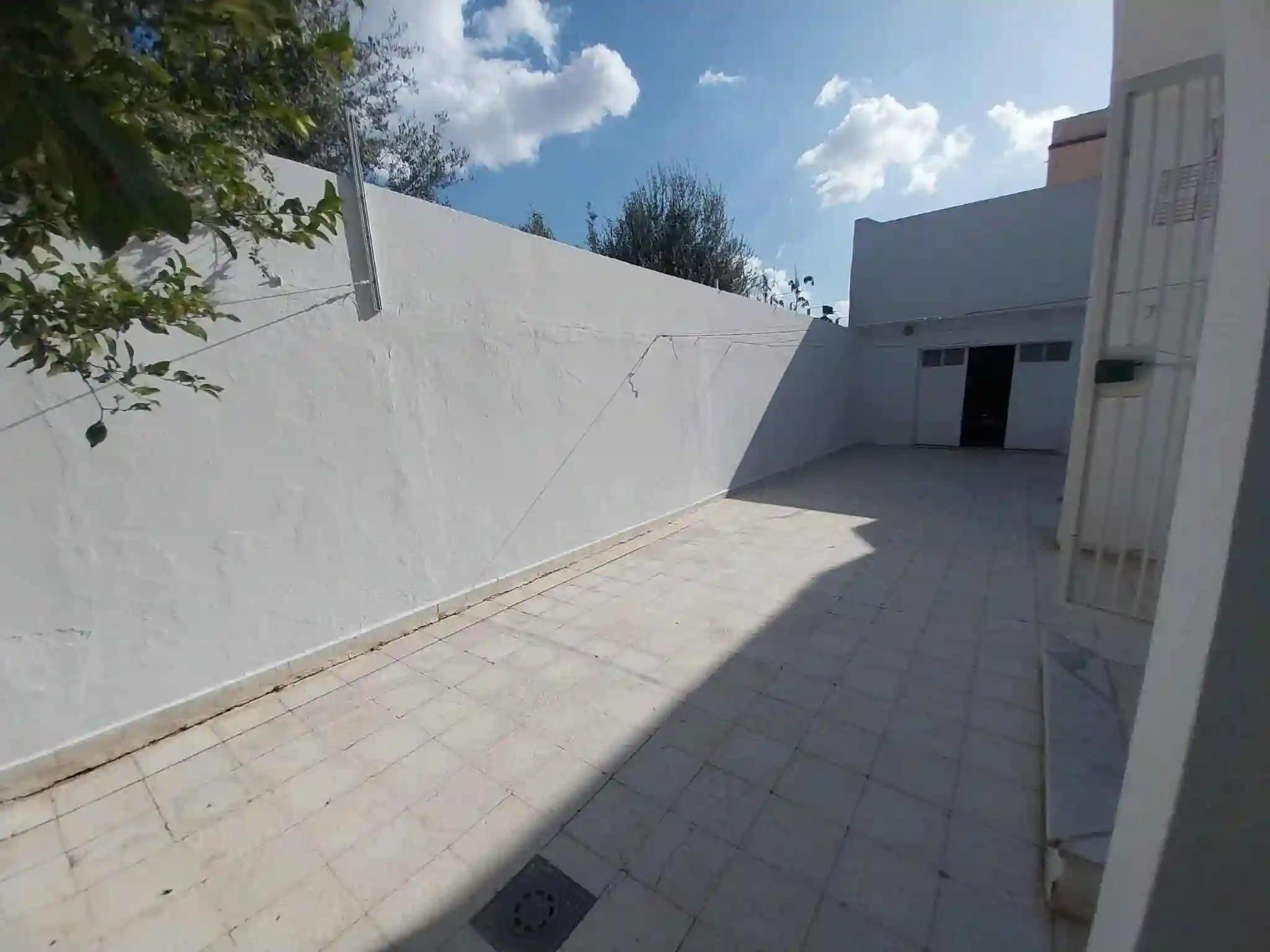 Villa 650 md Ghazela à Cite El Ghazala 1 - Vue 1