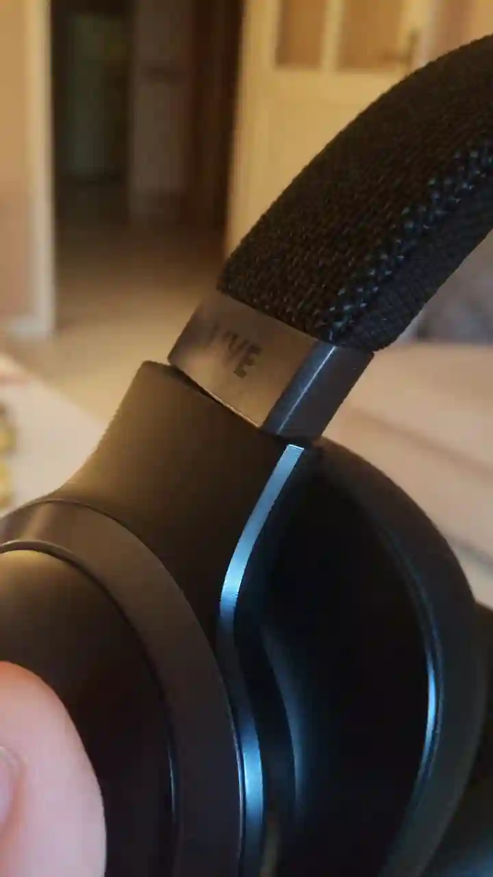 Casque jbl Live 660nc à El Mourouj - Vue 2