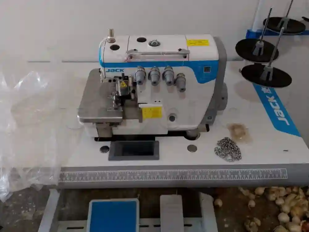 ماكينة خياطة جديدة للبيع - Vue 2