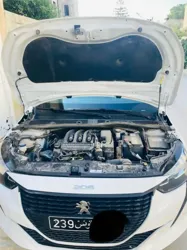Peugeot 208 Excellent Etat à El Mourouj 2