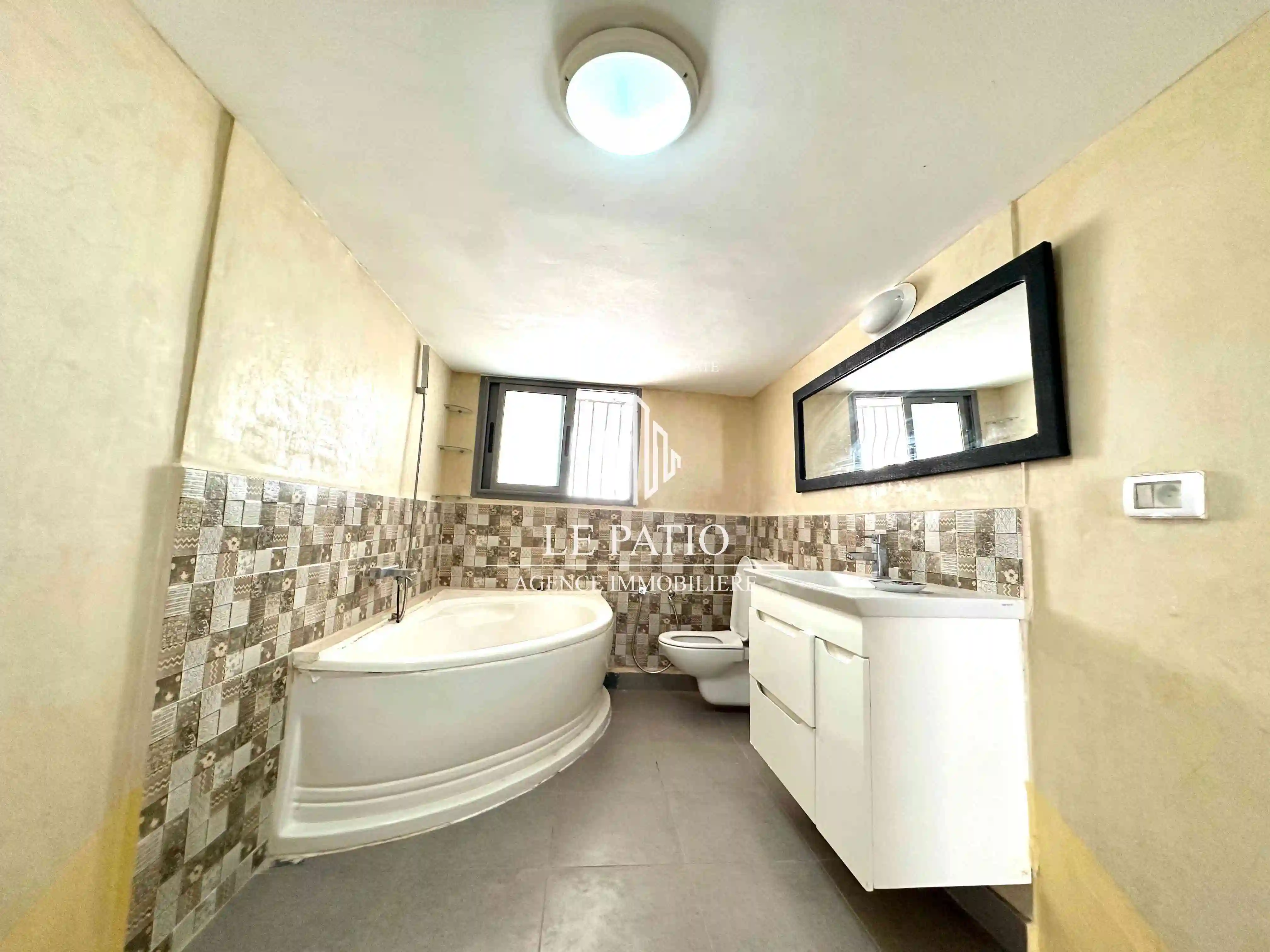 Rez de Jardin a ain Zaghouan à Ain Zaghouan - Vue 1