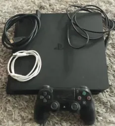 Playstation 4 Slim à Carthage