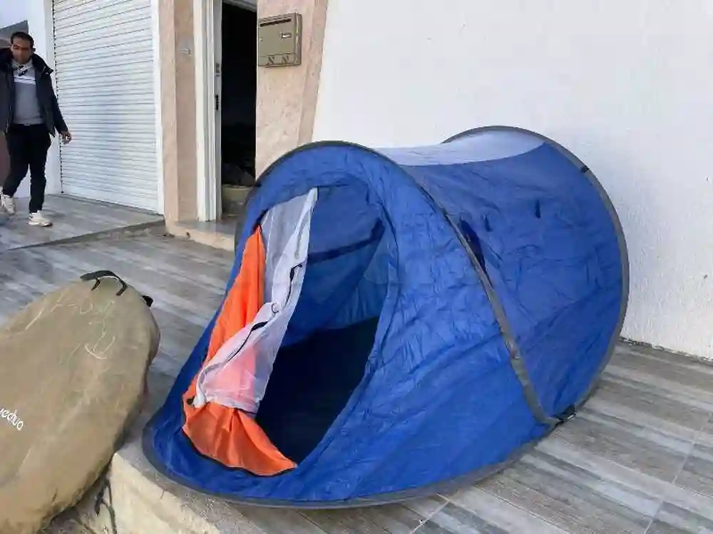 Tente de Camping 3 Place 150 1 Place 120 📞27 804 303 - Vue 1