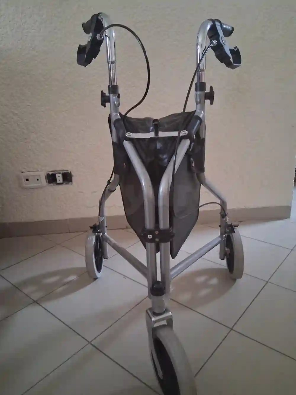 Deambulateur Neuf Jamais Servi - Vue 1