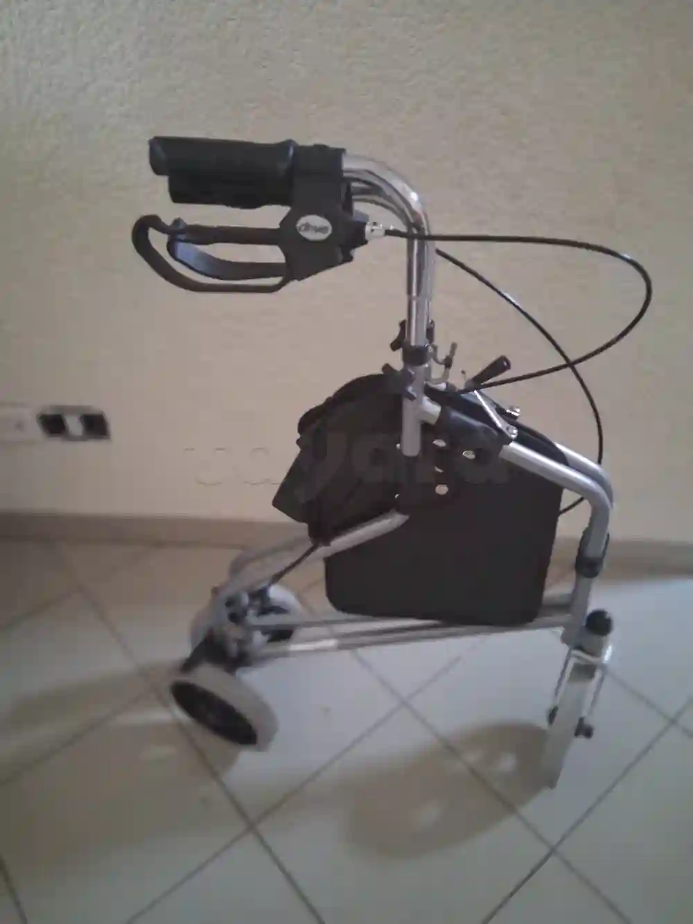 Deambulateur Neuf Jamais Servi - Vue 2