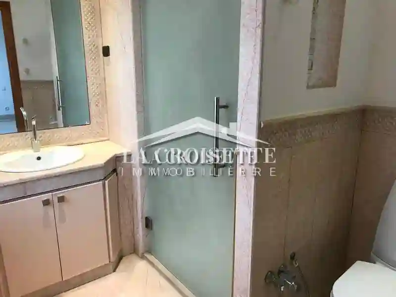 Villa s+5 à ain Zaghouan Nord Pour un Usage Bureautique Mbl0516 - Vue 4