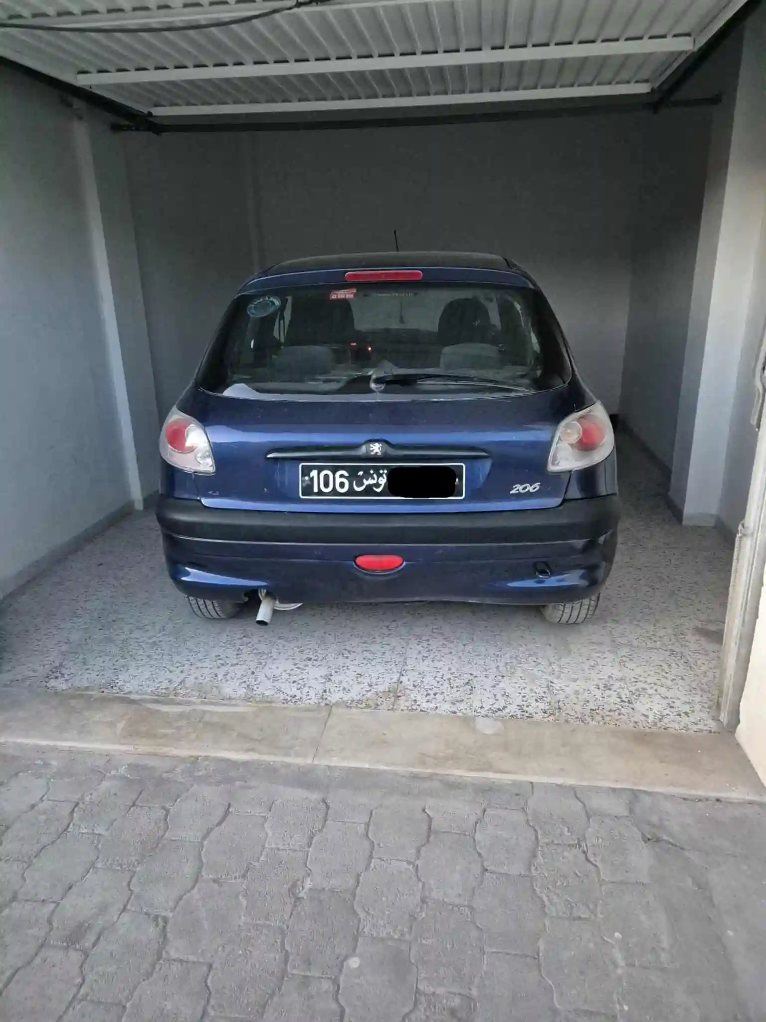 206 Très Bien Maintenue à Ariana - Vue 2