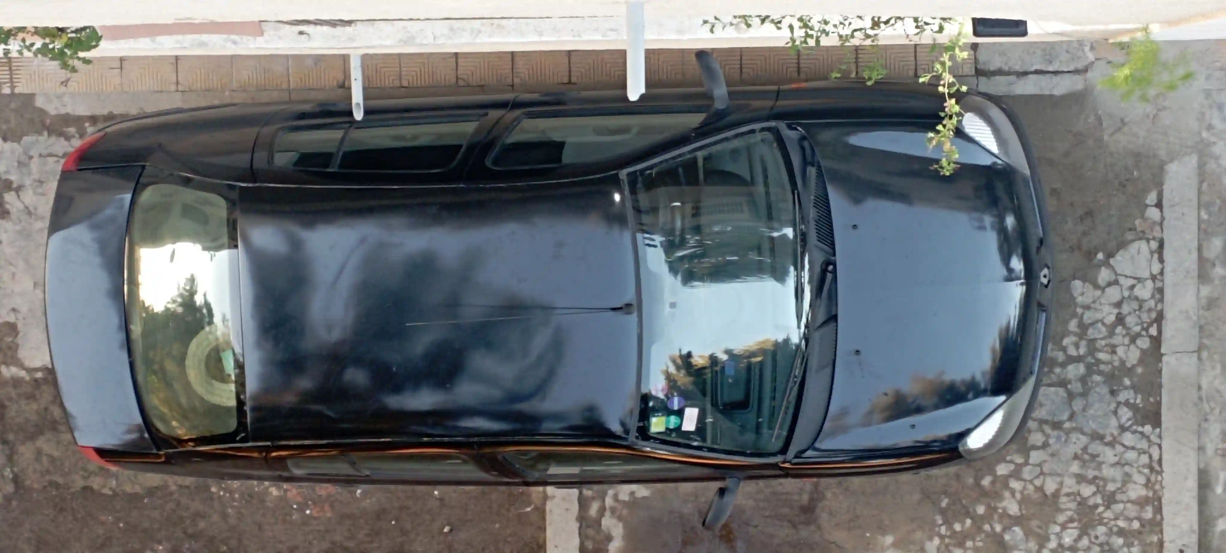 Clio Classique Très Propre Départ à L'étranger à Nouvelle Medina - Vue 1