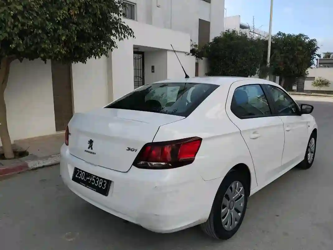 Peugeot 301 - Vue 4